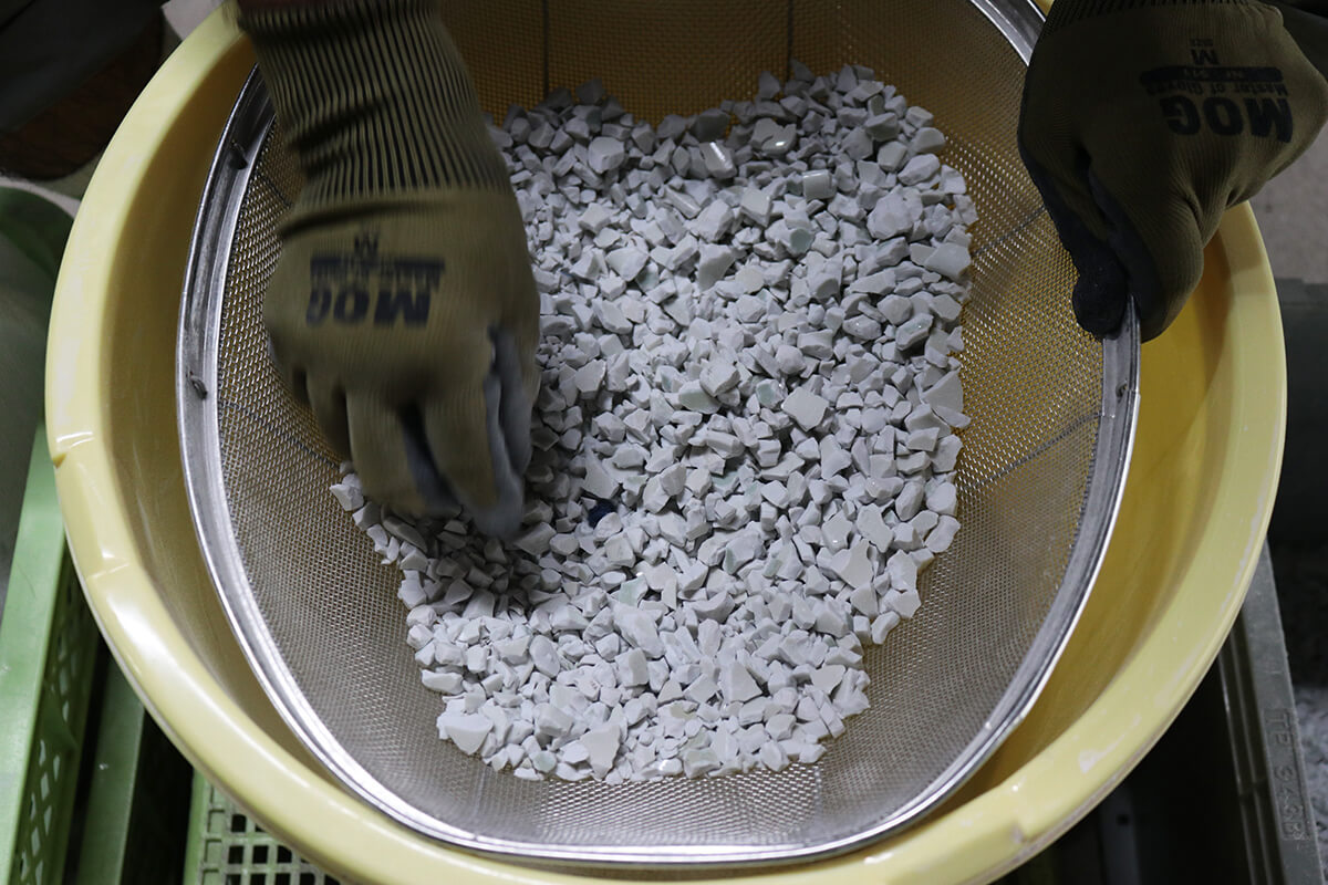 不要食器 産業廃棄物 アップサイクル