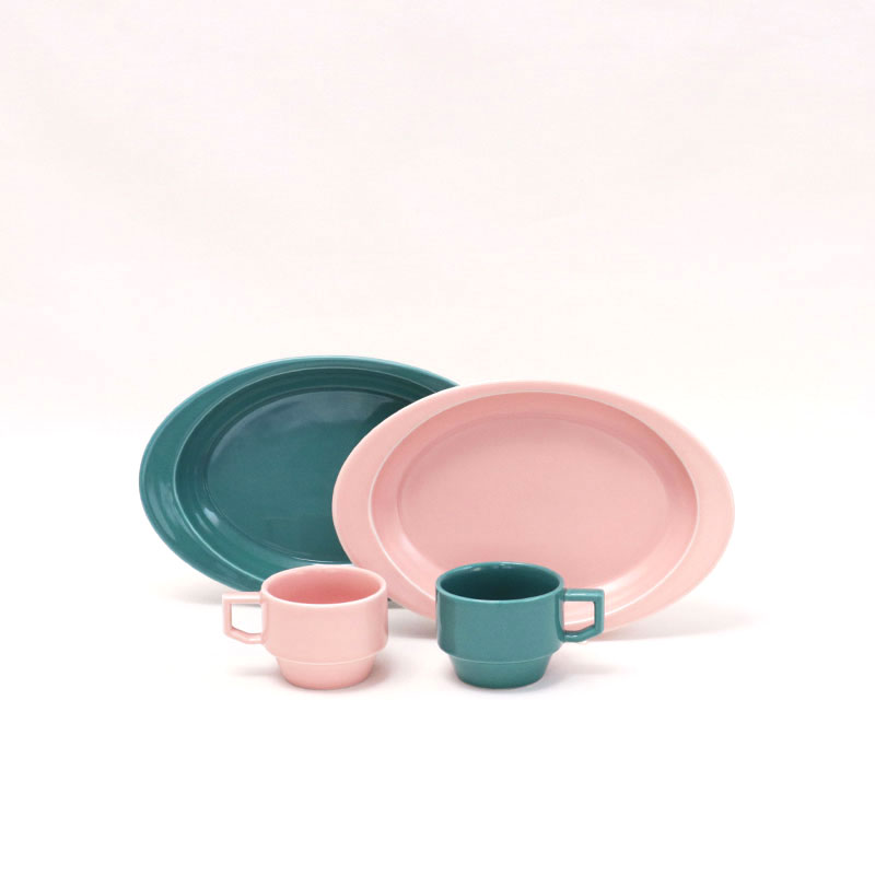 HASAMI SEASON01オーバルプレートとブロックマグセットの写真