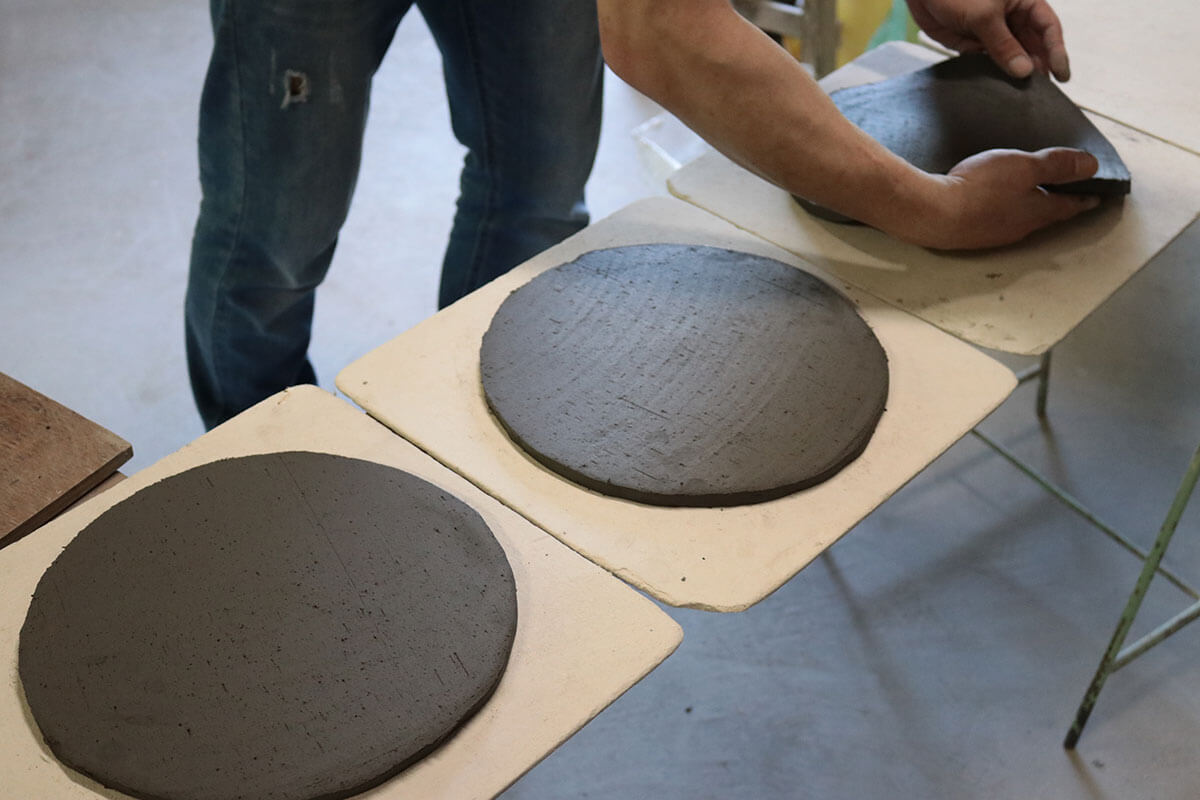 BARBAR たたらシリーズの制作風景 ④乾燥させている写真